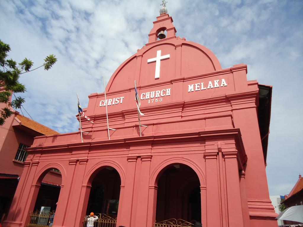 Hallmark Crown Hotel Malacca Exterior photo